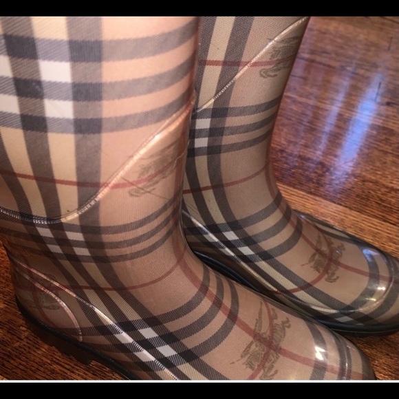 Authentic Burberry Rain Boots - Picture 9 of 11